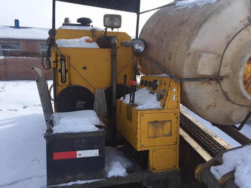 黃(huang)海28噸 (2)